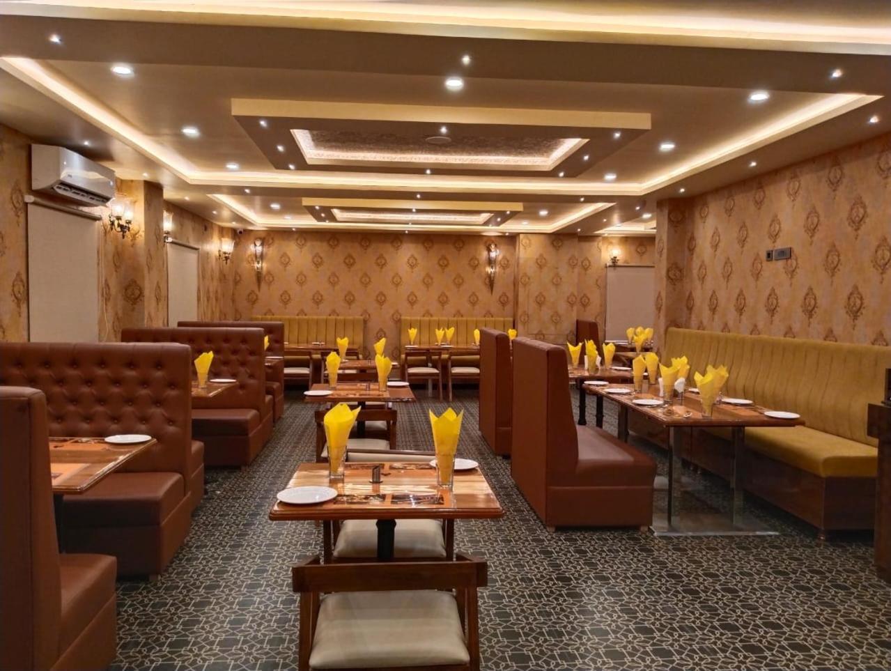Hotel Windsor Plaza ไฮเดอราบัด ภายนอก รูปภาพ